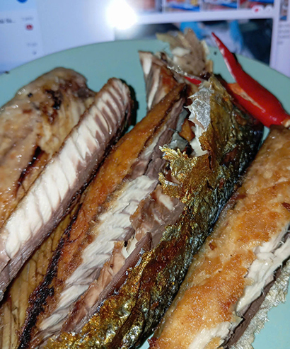 Cá nục tách xương.